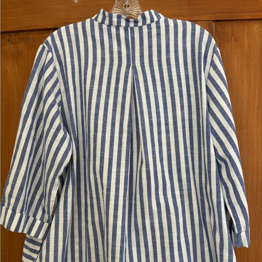 Kaktus Blue and White Striped Button-Front Tunic Top XL - Picture 3 of 5